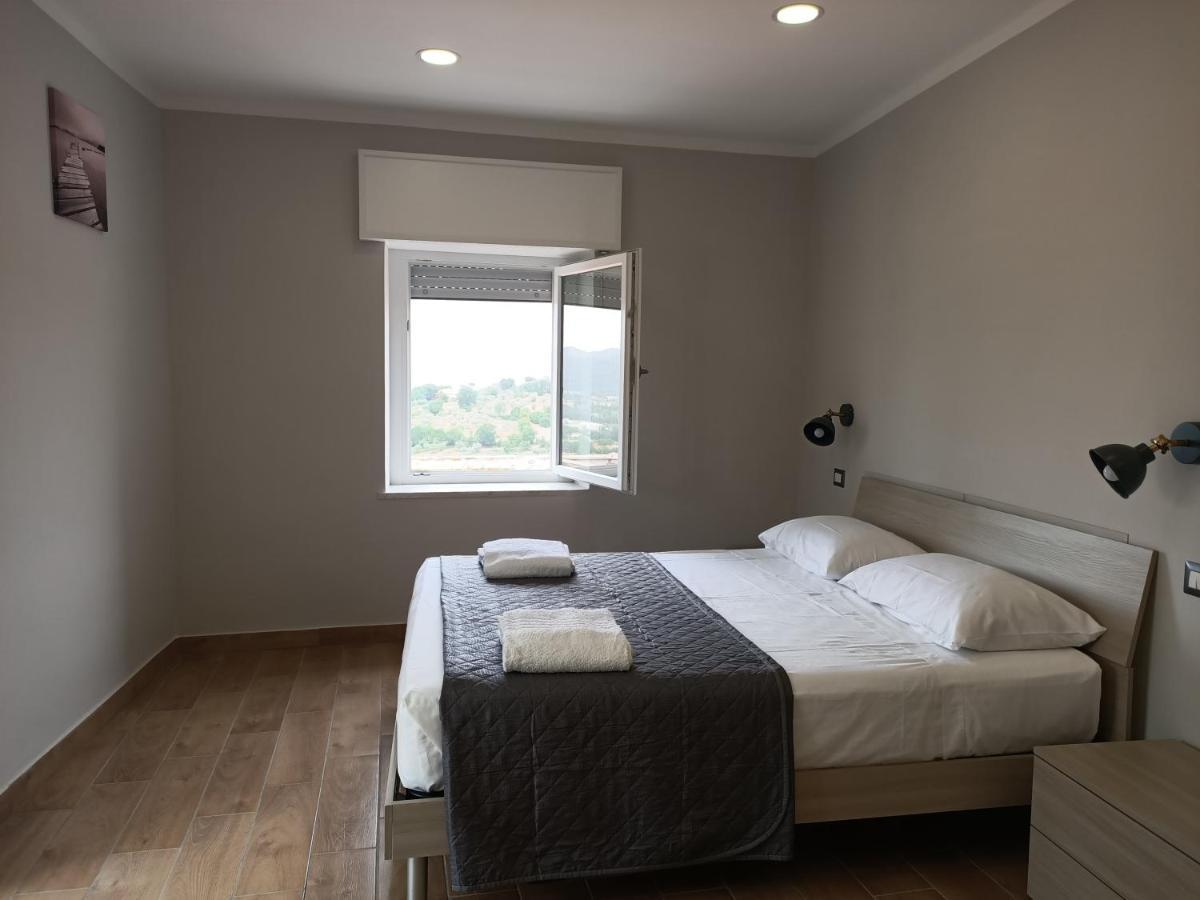 Apartmán La Finestra Sul Colle Caiazzo Exteriér fotografie